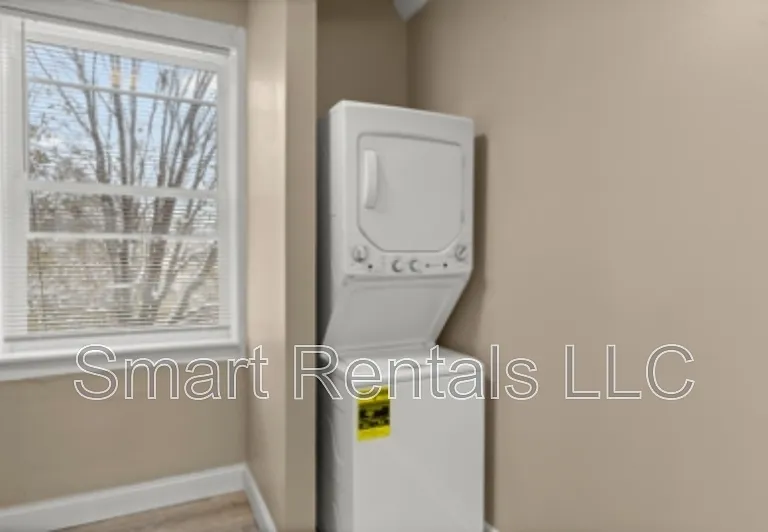4205 Ellenwood Ave #202 — Photo 6