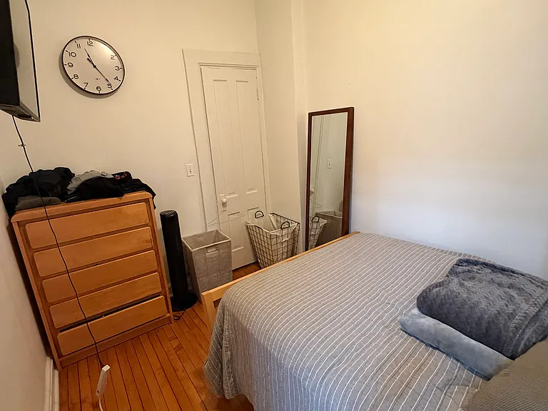 1740 W Division St #2F — Photo 11