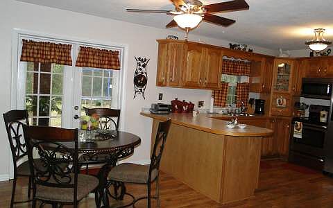 5th image of 282 SW Rayburn Ct