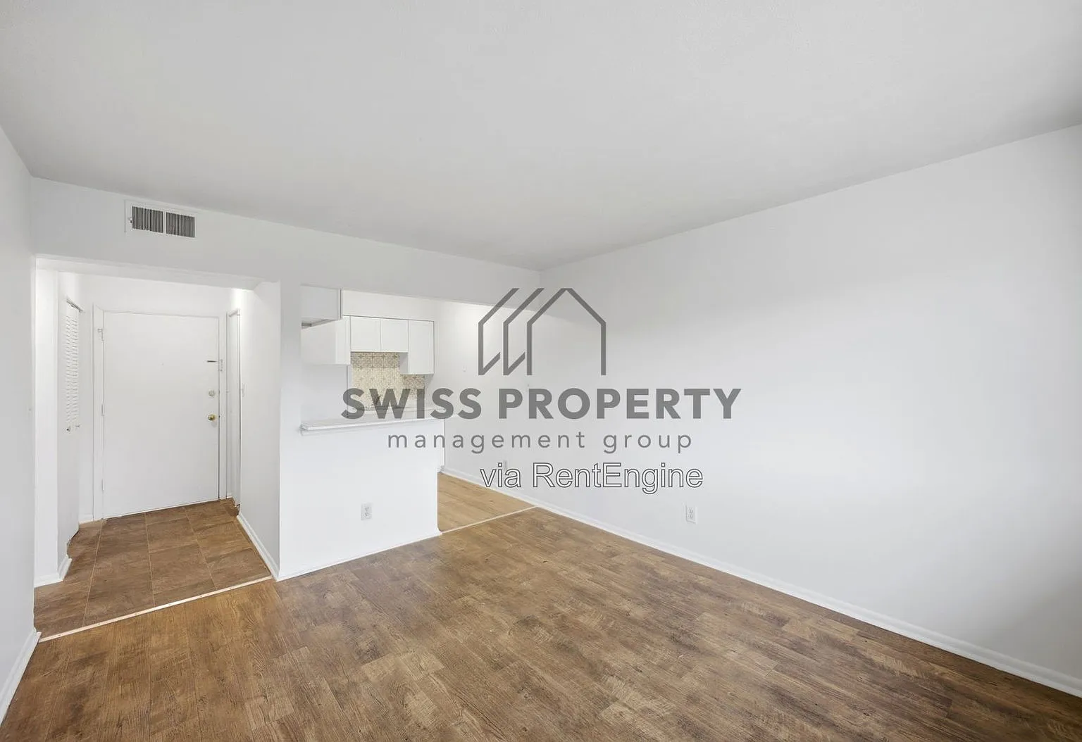 2 bed, 1.0 bath, 674 sqft, $1,000 — Photo 3