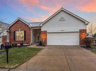 16020 Kerryton Place Dr, Ballwin, MO 63021
