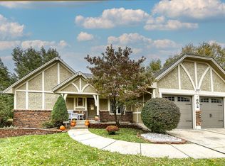 602 SW Raintree Dr, Lees Summit, MO 64082