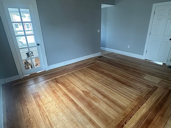 5th image of 31 Annie St Floor 1