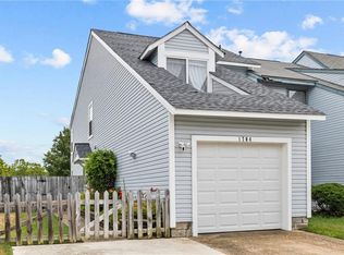 1704 Unicorn Dr, Virginia Beach, VA 23454