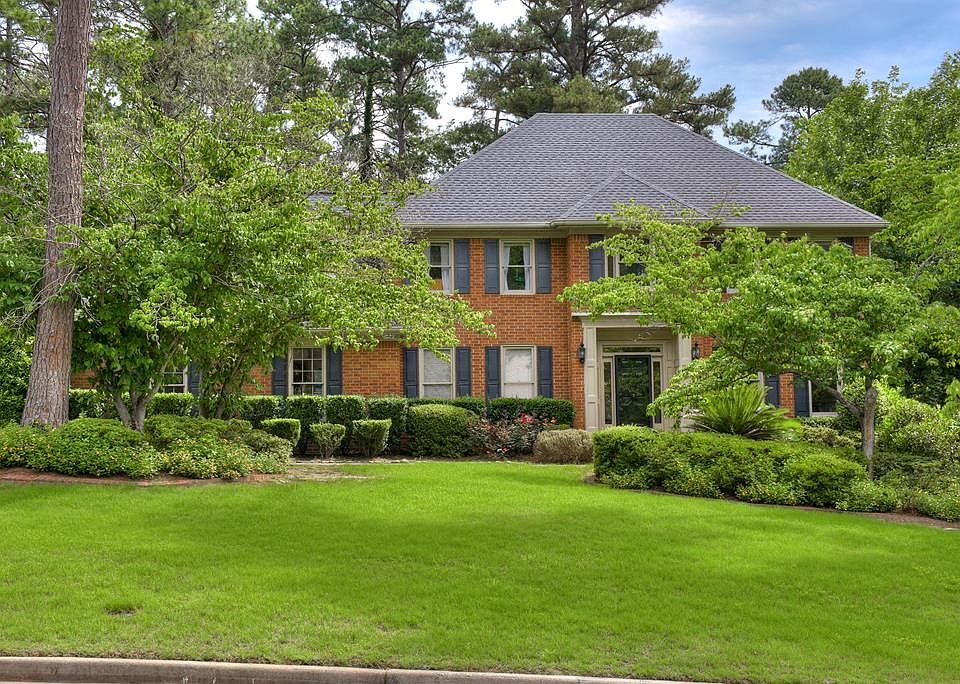 1st image of 212 Kestwick Dr W