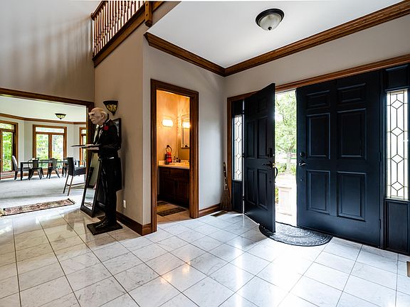 5th image of 661 Ashley Ln