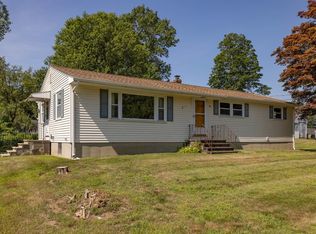 4 Spinney Ave, Plaistow, NH 03865