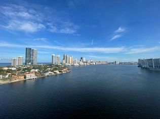 19101 NE Mystic Pointe Dr #1601, Miami, FL 33180