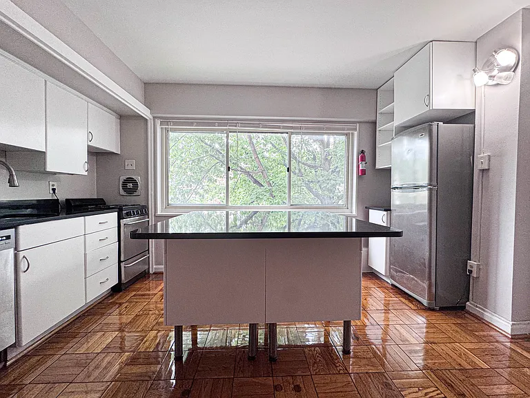5315 Connecticut Ave NW #310 — Photo 10