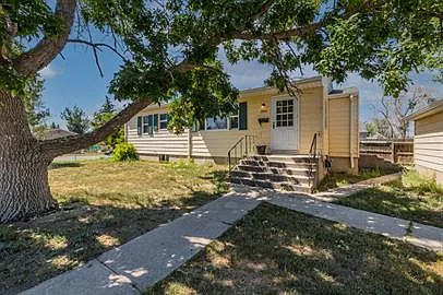2 bed, 1200 sqft, $995 — Photo 1