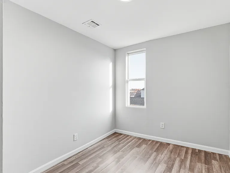 274 Littleton Ave #3 — Photo 7