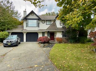 6330 171a St, Surrey, BC V3S 7G4
