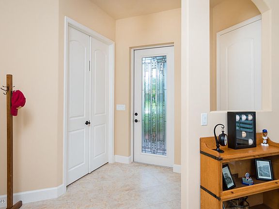 4th image of 309 Montecito Dr