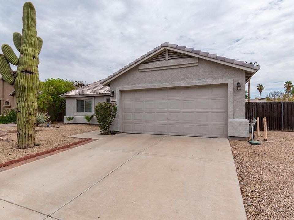 1st image of 705 E Jasmine Cir