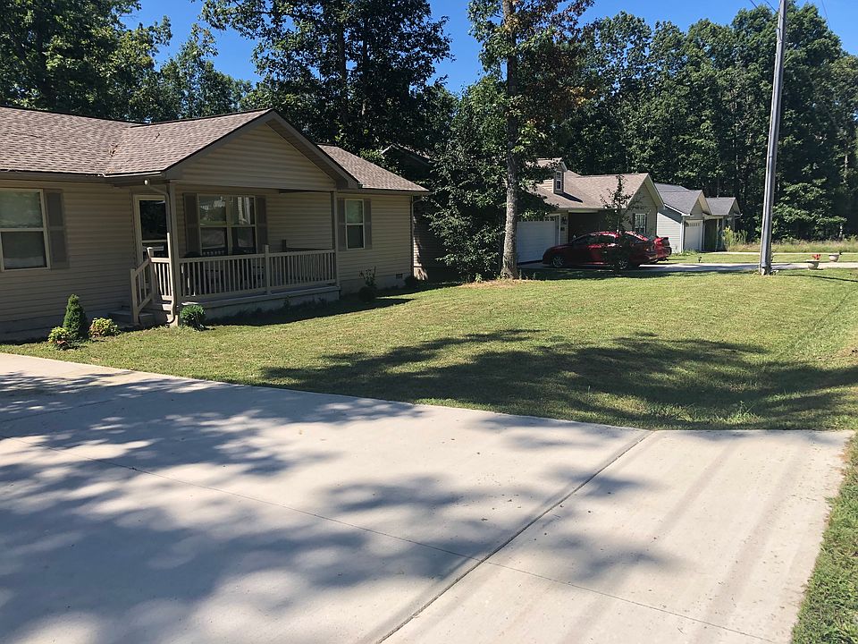 2nd image of 6018 Pocahontas Ln