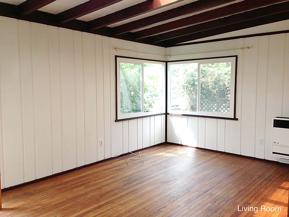 1st image of 256 Barbara Ave