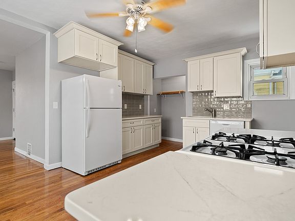 3rd image of 61 Walnut St Floor 2