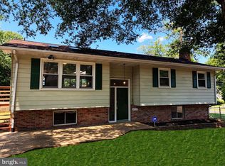 10124 Dubarry St, Glenn Dale, MD 20769