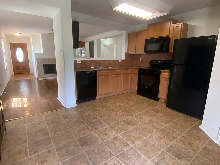 206 Calixto Ct — Photo 3