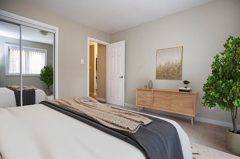 Winnipeg Apartment for rent - 2 Bedrooms — photo 17