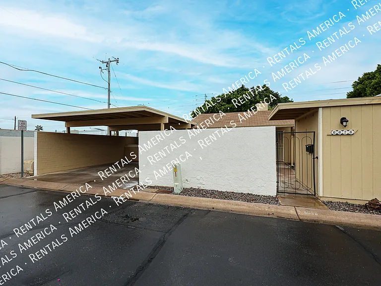 6626 N Majorca Ln W — Photo 2