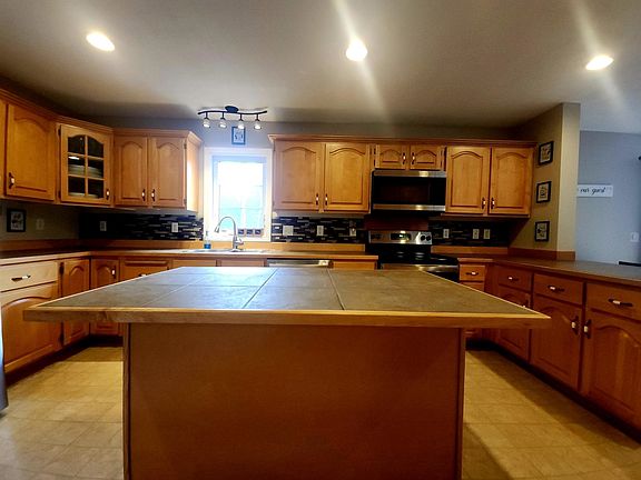 5th image of 8 Byrne Road