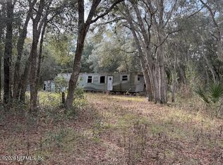 102 LAKE Street, Interlachen, FL 32148