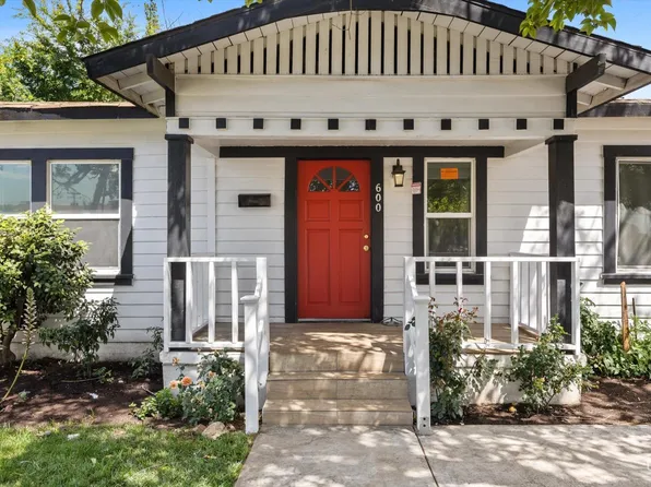 600 Olive St, Bakersfield, CA 93304