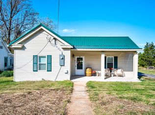 1933 Thatchers Mill Rd, Paris, KY 40361