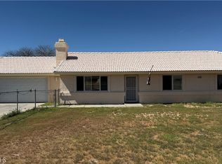 12794 Navajo Rd, Apple Valley, CA 92308