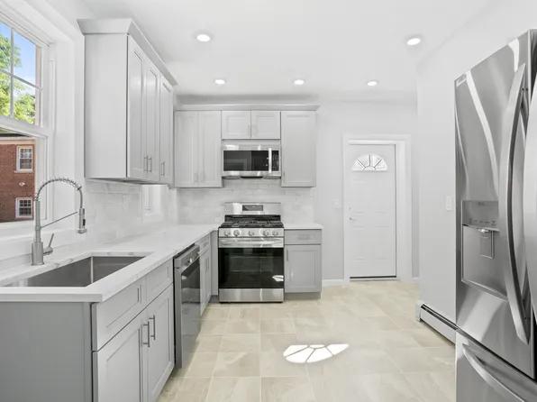 6158 Liebig Avenue image 5 of 9