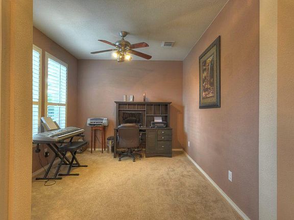 5th image of 9526 Wakefield Village Dr