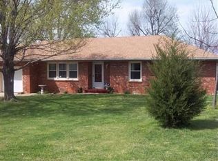 115 W Ridgeview Dr, Willard, MO 65781