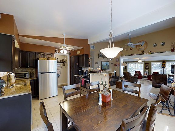 5th image of 144 Trelawney St