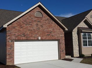 13132 Harbor Landings Dr, Fenton, MI