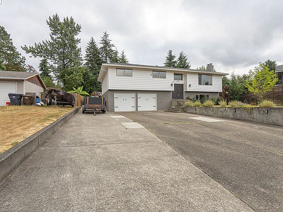 2nd image of 1185 Netzel St