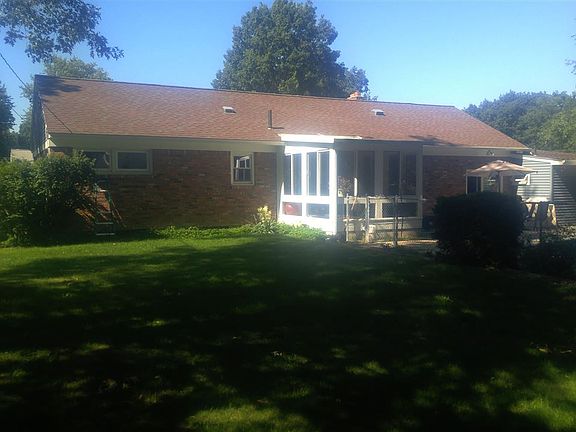 4th image of 22 Harwood Dr