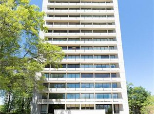 2575 Peachtree Rd NE APT 21A, Atlanta, GA 30305
