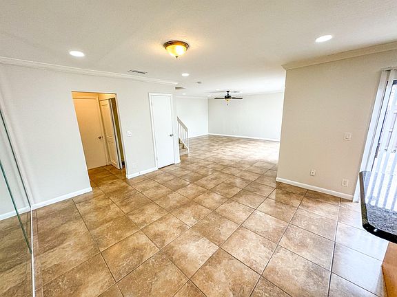 2nd image of 1827 N Congress Ave #1827