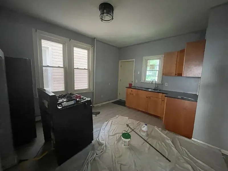 3 bed, $2,200 — Photo 3