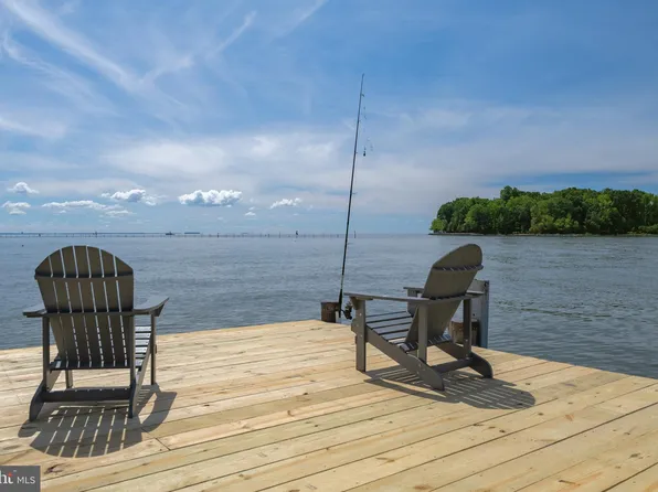 4754 Chestnut Rd, Shady Side, MD 20764