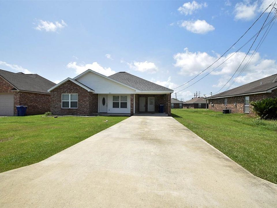 1st image of 304 Charlotte Dr