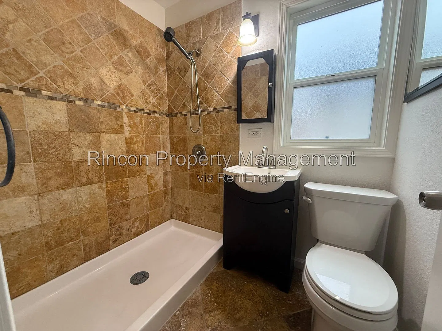 2 bed, 1.0 bath, 1012 sqft, $2,695 — Photo 4