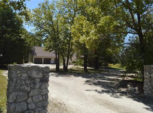 26 Gap Rd, Tunas, MO 65764