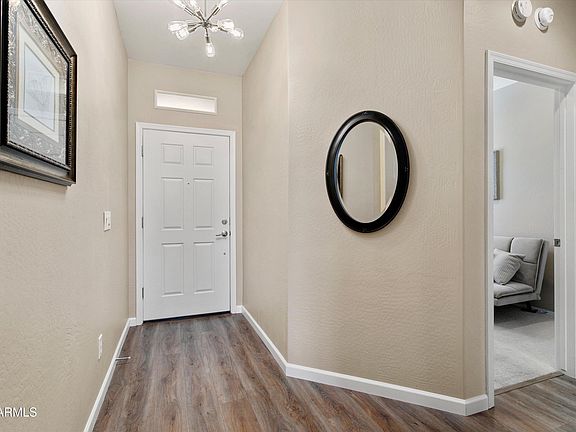 5th image of 27056 W ESCUDA Drive