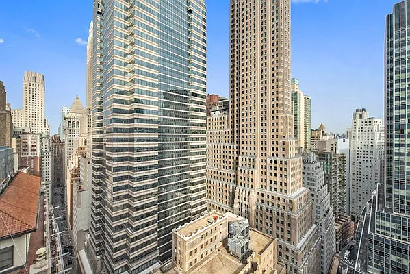 Rented by Keller Williams NYC | media 23