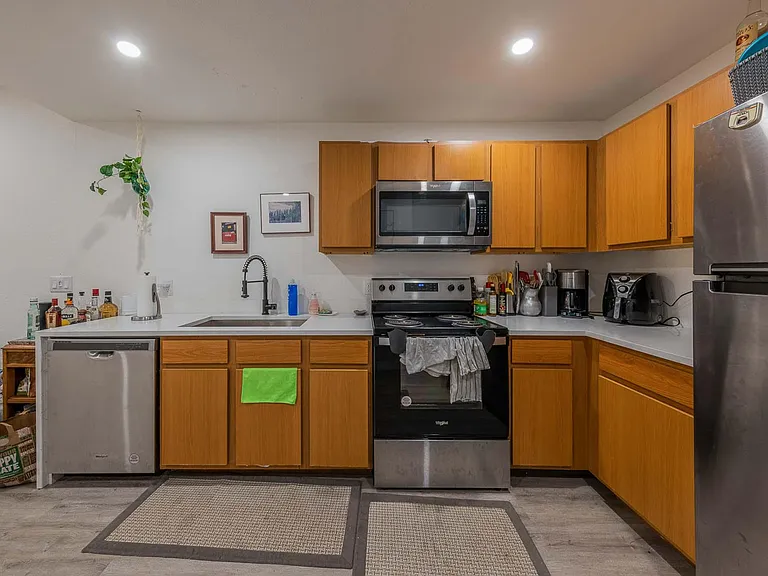 2824 Rio Grande St #204 — Photo 5