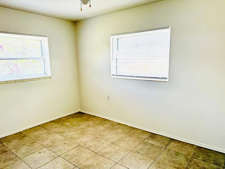 14205 Allison Dr — Photo 10