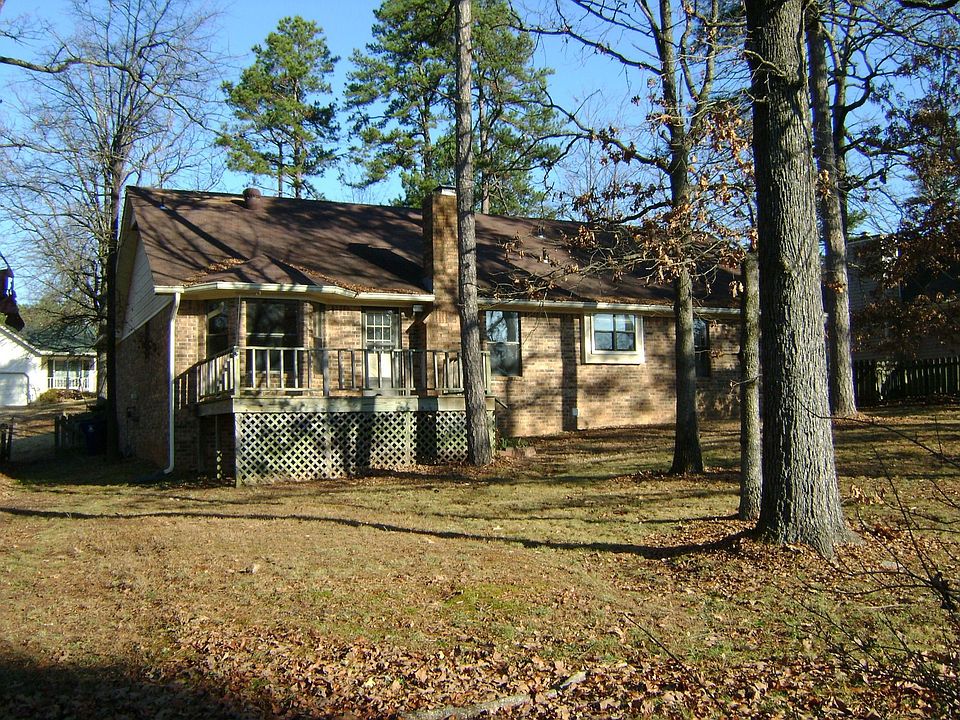 2nd image of 33 Ophelia Dr