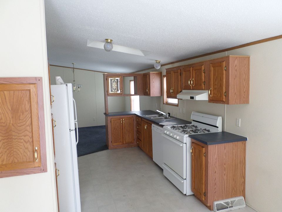 2nd image of 41021 Old Michigan Ave Trlr 13